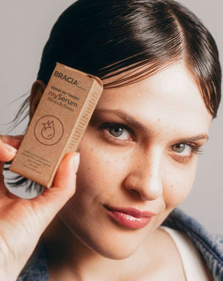 Serum za posvjetljivanje lica s vitaminom C i skvalanom Shake&Shine Bracia Mydlarze - 2