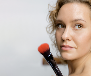 Kist za podlogu s dvije duljine dlačica za postupno prekrivanje br. 8 Say Makeup - 2