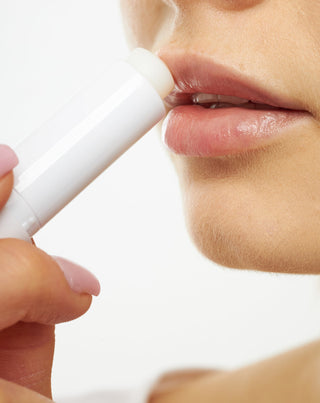 Ruž za zaštitu usana 99% Natural Nutridome_1 - 2