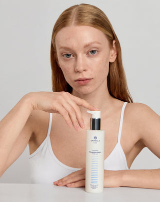 Micelarna otopina za skidanje šminke i čišćenje za osjetljivu i aknama sklonu kožu s ureom, hijaluronskom i glikolnom kiselinom Cleansing Orphica Clinic 200 ml - 3