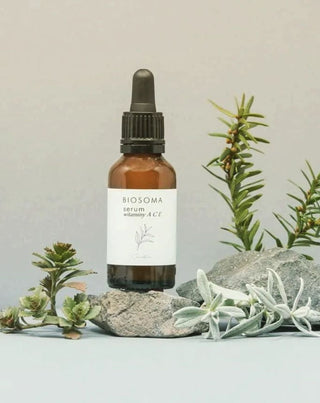 ACE vitaminski serum za lice, ujednačava boju, hrani i zaglađuje Biosoma