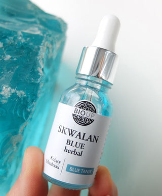 Serum sa skvalanom šećerne trske za kožu sklonu aknama Squalane Blue Tansy BIOUP - 2