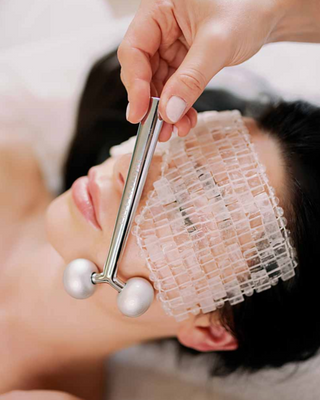 Crystallove lifting masažer za lice koji podiže spuštene obrve - 3