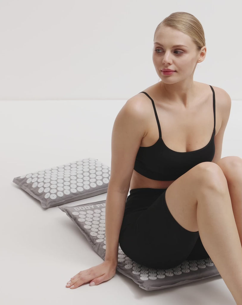 Akupresurna prostirka s šiljcima i jastukom velike tjelesne funkcije_6