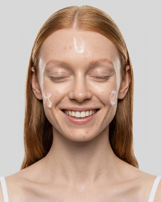 Protuupalni dnevni krem s salicilnom i azelainskom kiselinom za nesavršenosti Anti-Acne Orphica Clinic 50 ml - 2
