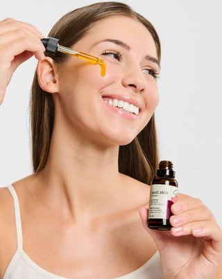 Revitalizirajući serum za lice s vitaminom C, vitaminom A i vitaminom E Mel Skin - 2