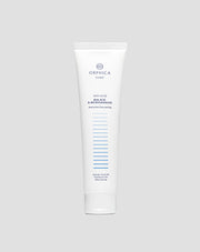 Piling za lice za kožu sklonu aknama s niacinamidom, pantenolom, BHA i mikrogranulama Anti-Acne Orphica